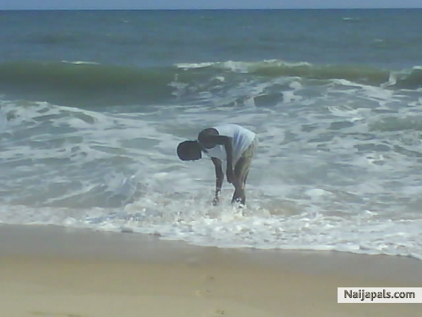  - click for next photo
