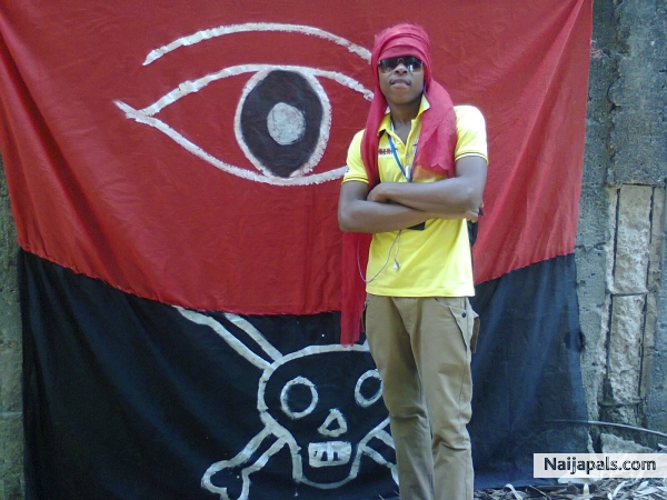 shooting locating at isolo lagos. am film director and some of my cast and also crew over there? - click for next photo