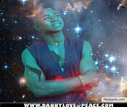Danny, Looking 4 Ma Star - click for next photo