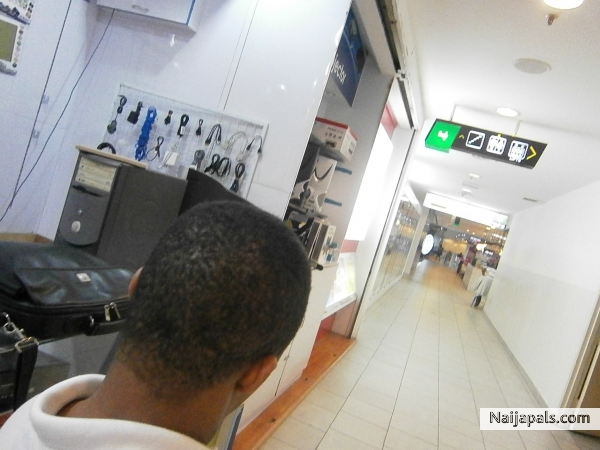  - click for next photo