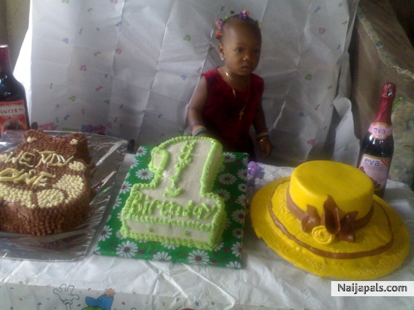 buffday girl - click for next photo
