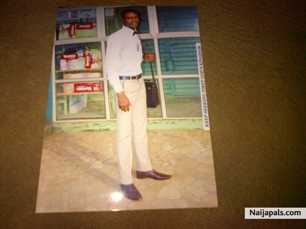  - click for next photo
