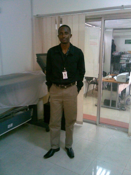 Faro in the office - click for next photo