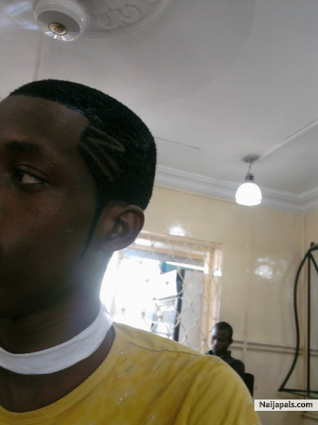 in da salon - click for next photo