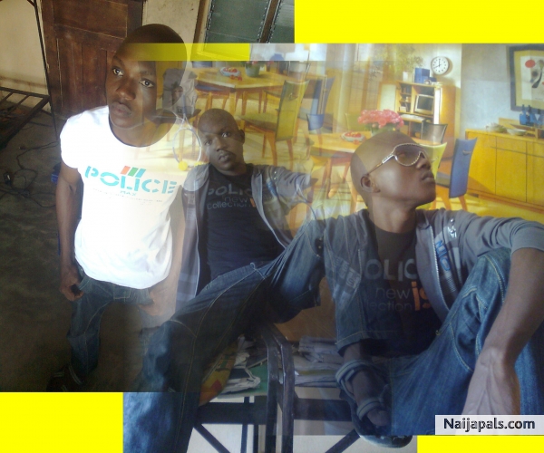  - click for next photo