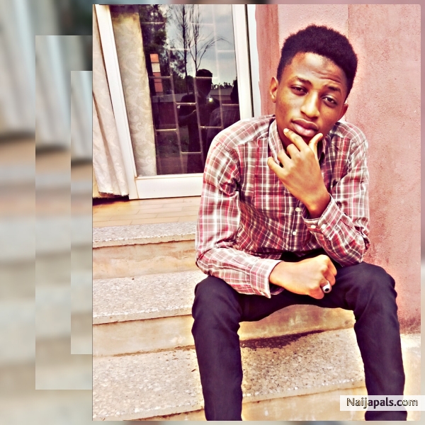 Ur gee femoux - click for next photo