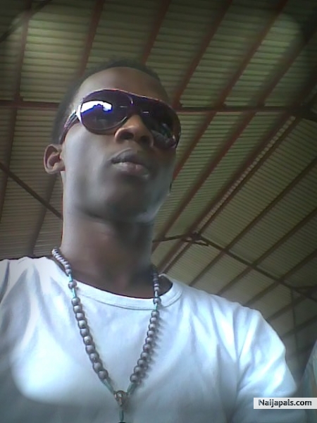 rizo - click for next photo
