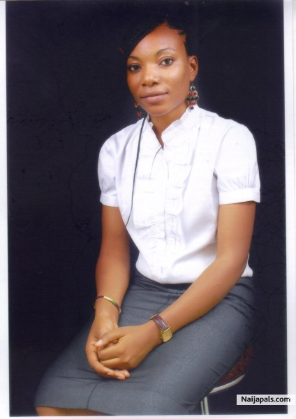 Kul Headed Damsel.. - click for next photo