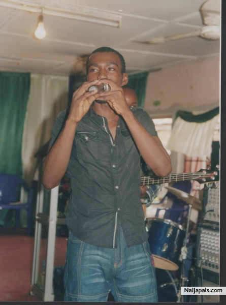 On Stage doin ma tang.... - click for next photo