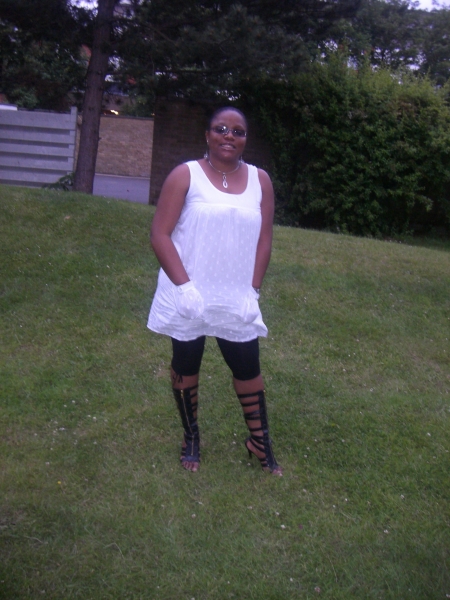  - click for next photo