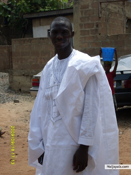  - click for next photo