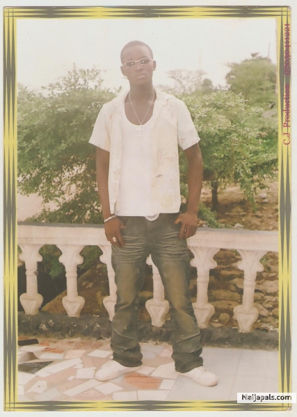  - click for next photo