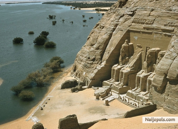 The Pharaoh' s empire - click for next photo