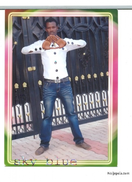  - click for next photo