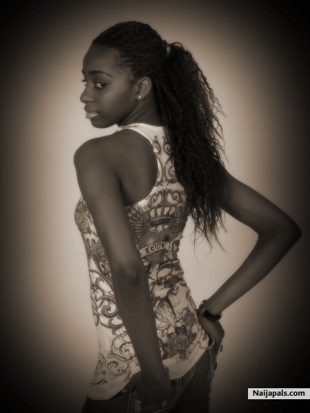 mee - click for next photo