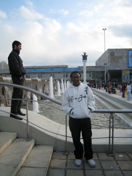 - click for next photo