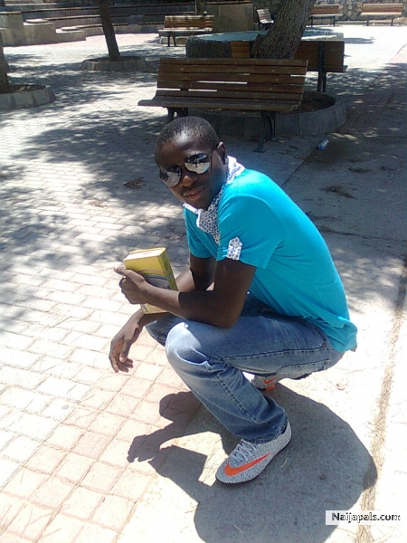  - click for next photo
