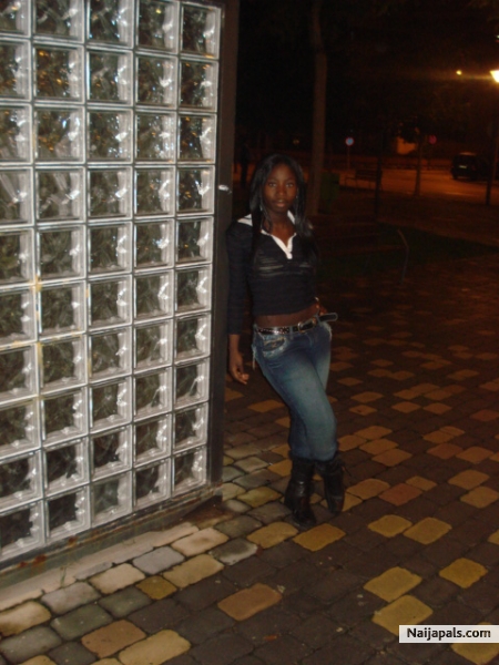  - click for next photo