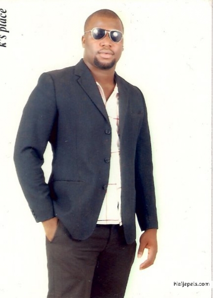  - click for next photo