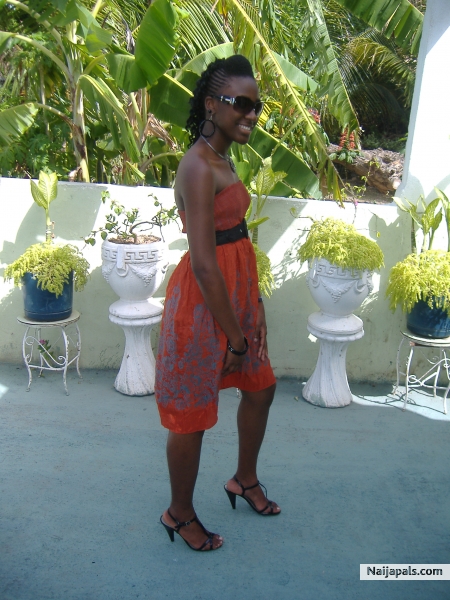 jamaican queen - click for next photo