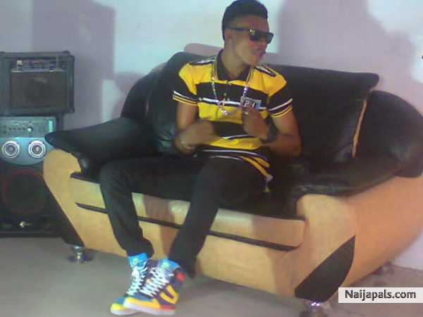 Noni - click for next photo