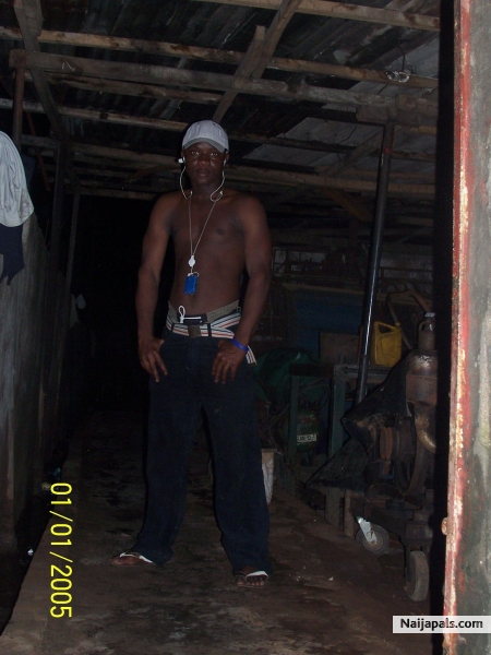  - click for next photo