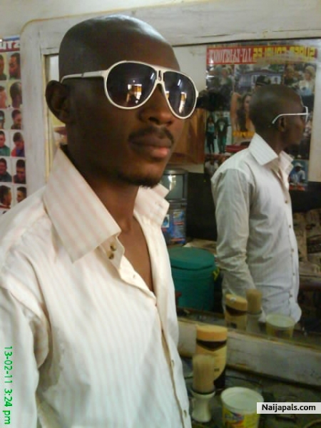  - click for next photo