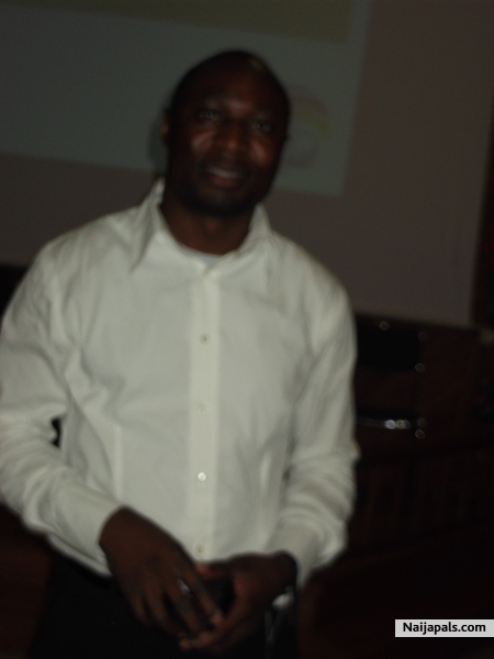 Darey Riches - click for next photo
