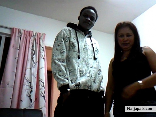 SaMmY N GiNnA - click for next photo