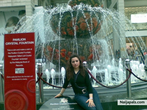  - click for next photo
