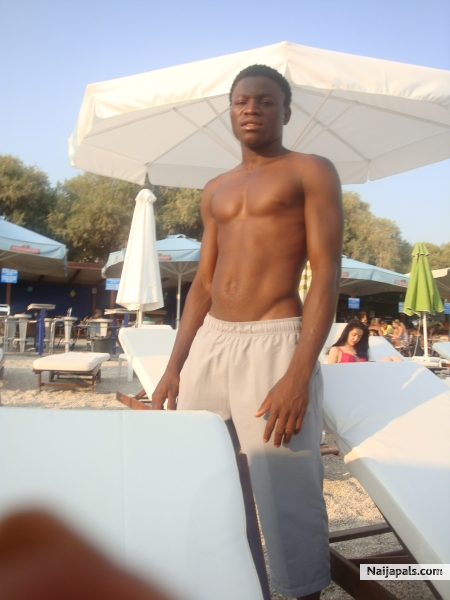  - click for next photo