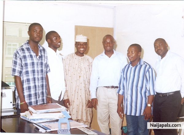 Na wetin - click for next photo