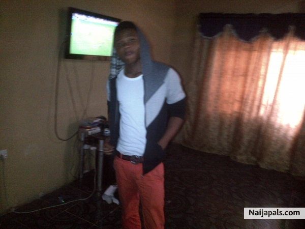  - click for next photo