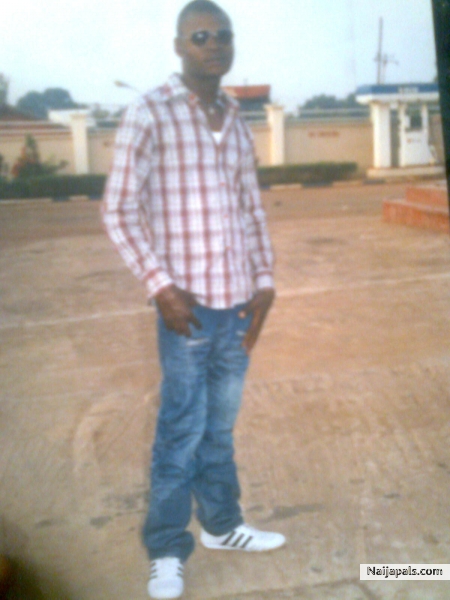  - click for next photo