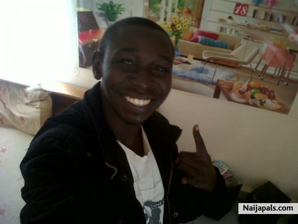 just hapi me...... - click for next photo