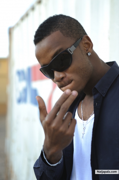 Ace AKA Mr. Finger W@RK - click for next photo