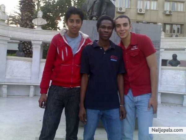  - click for next photo