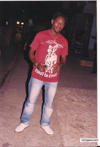  - click for next photo