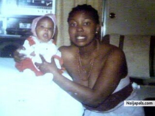 Quinn Maybach with her Mommy - click for next photo