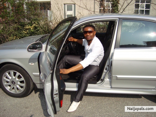 No swaggs. Strictly class. - click for next photo