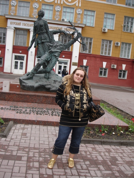  - click for next photo