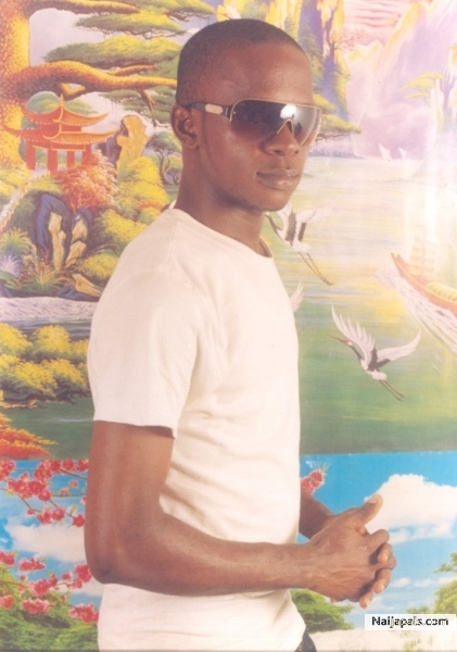  - click for next photo