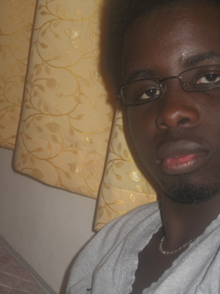 look ma eyes and tell me wat u see - click for next photo