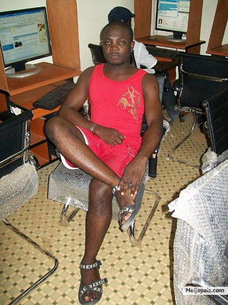  - click for next photo