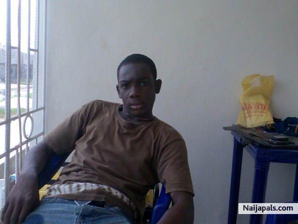 NA GOVERNMENT WORK? - click for next photo