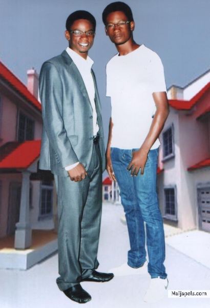 Olayinka with last born - click for next photo