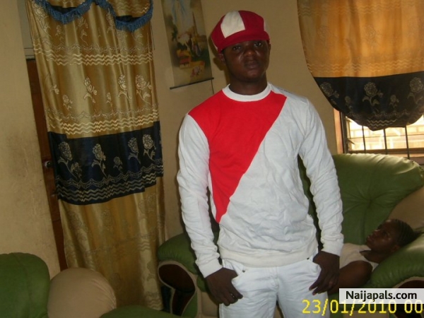  - click for next photo