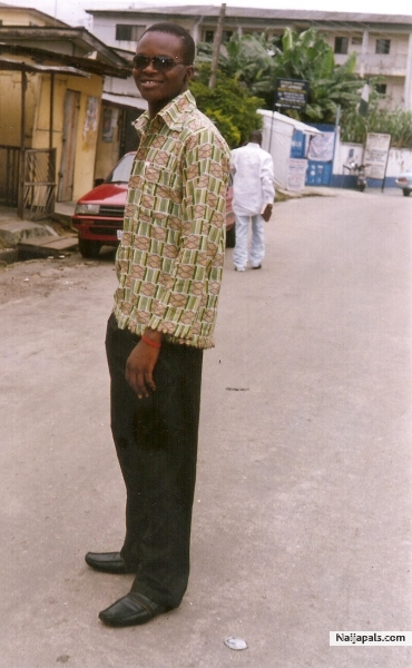  - click for next photo