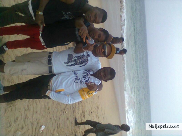  - click for next photo