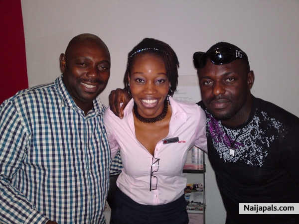 the stars n mua, a fan - click for next photo